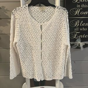 So nice! White sweater. Cute Button Front